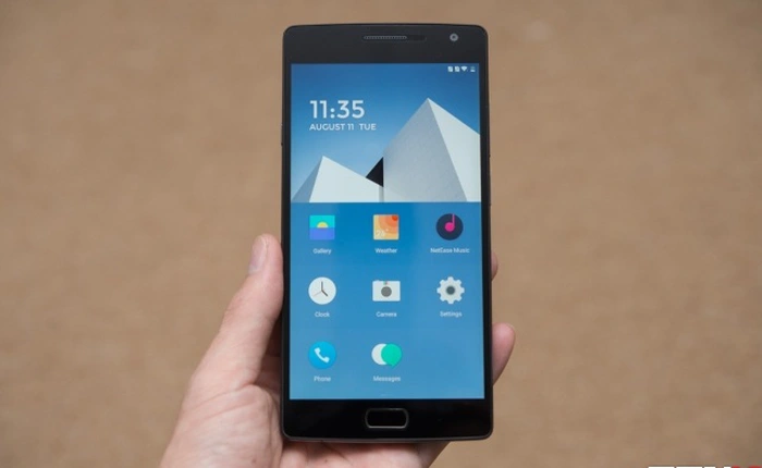 Mở hộp "kẻ tiêu diệt iPhone" OnePlus 2 tại Việt Nam