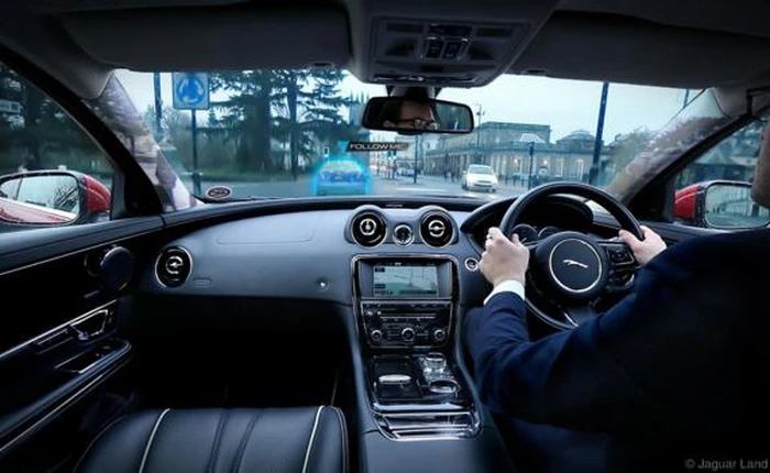 Kính chắn gió trên xe ô tô có thể biến thành trình duyệt web