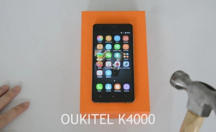 Xuất hiện smartphone không hề hấn sau khi bị đập liên tục bằng búa