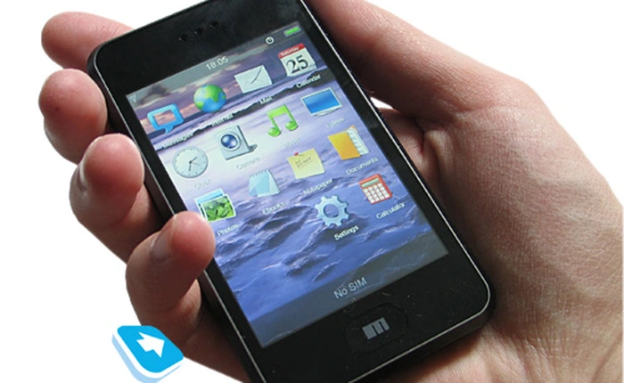 Chiếc điện thoại nhái iPhone đời đầu chạy ... Windows CE