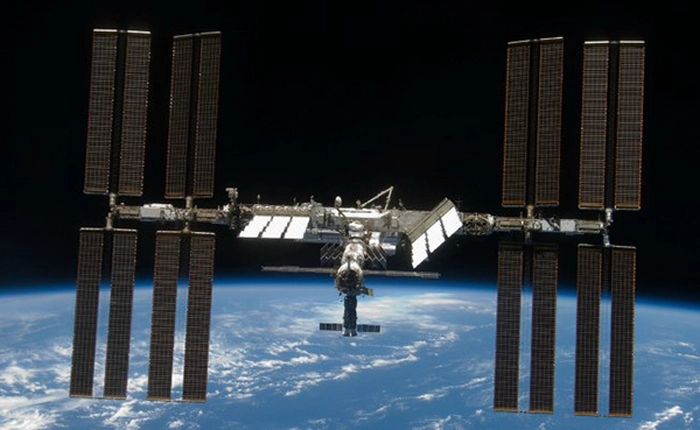 Trạm vũ trụ quốc tế mới mất một nguồn điện do đoản mạch