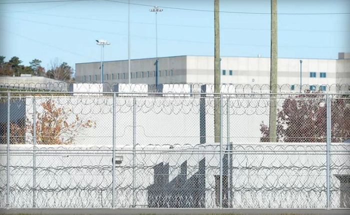 Hàng nghìn tù nhân vừa được thả sớm do lỗi phần mềm