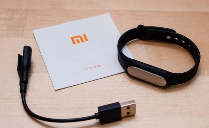 Cơ hội hiếm có sở hữu vòng tay thông minh Xiaomi Mi Band chỉ 249,000 VND