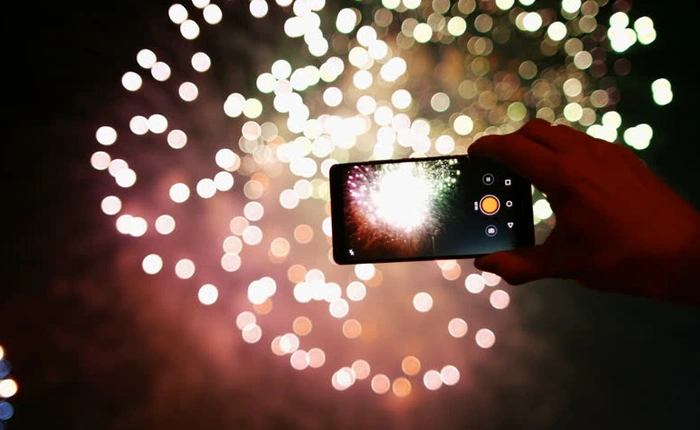 Đêm nay, đừng chụp ảnh pháo hoa!