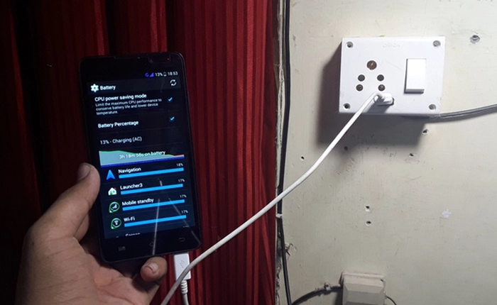 Tự chế thêm cổng sạc điện thoại cho ổ điện gắn tường