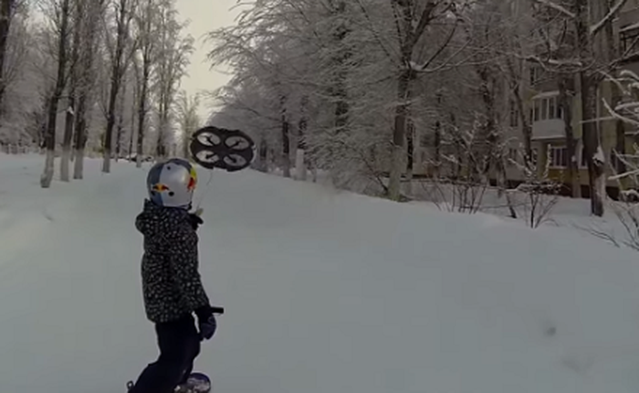 [Video] Lướt ván cùng Drone: môn thể thao sẽ lên ngôi trong 2016