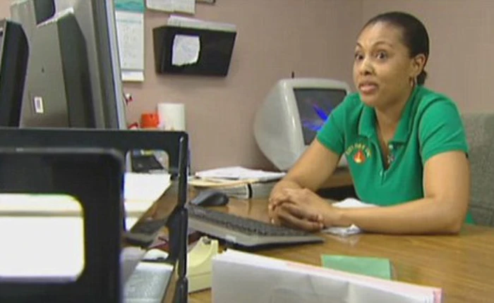 Hóa đơn điện thoại 1 tháng của người phụ nữ này... đủ mua biệt thự