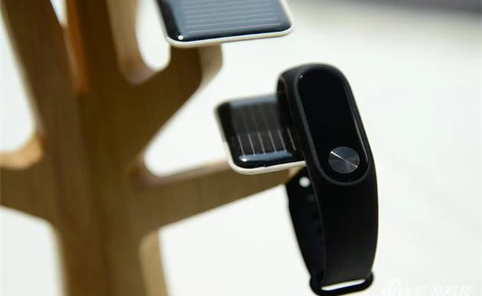 Mi Band 2 trình làng: màn hình OLED, chống nước, pin 20 ngày, giá chỉ 500.000 đồng