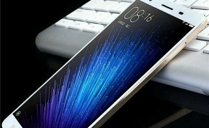 Lộ thiết kế Xiaomi Max 6,4 inch: giống Mi 4 phóng to, khung kim loại, không có nút Home cứng