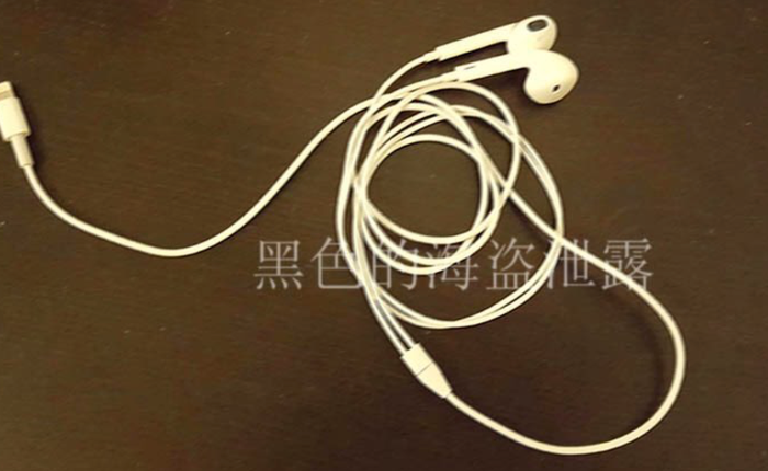 Hình ảnh tai nghe chân lightning xuất hiện trên mạng chỉ là ảnh Photoshop!