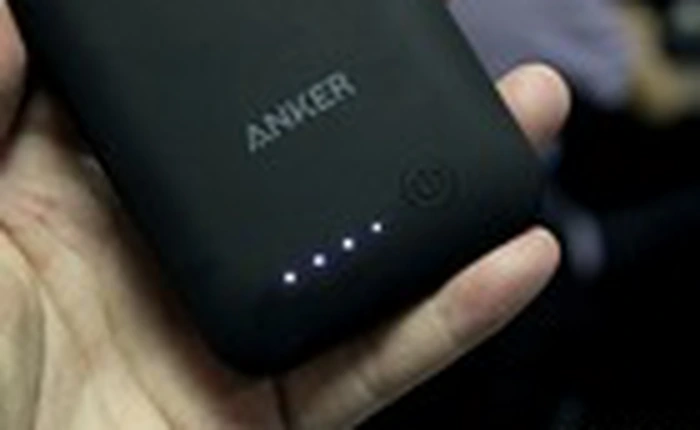 Tặng bạn đọc vỏ case kiêm pin dự phòng Anker cho iPhone 6/6s