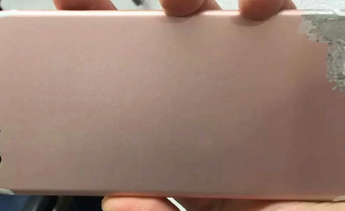 Lộ ảnh thật iPhone 7: xấu hơn, camera lớn hơn, thất vọng vì không có cải tiến