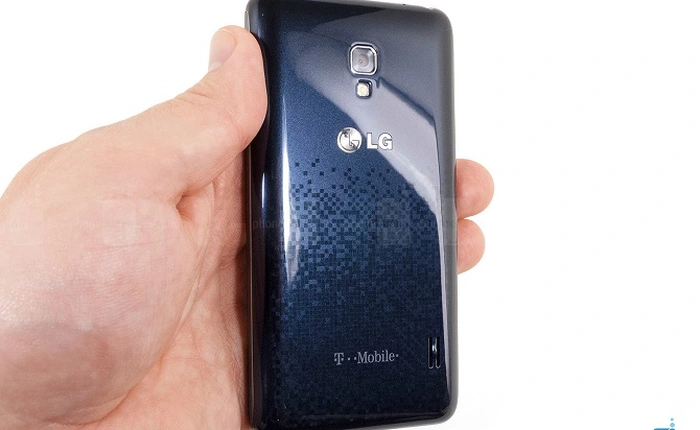 Điện thoại nổ... trong quần, người đàn ông kiện LG