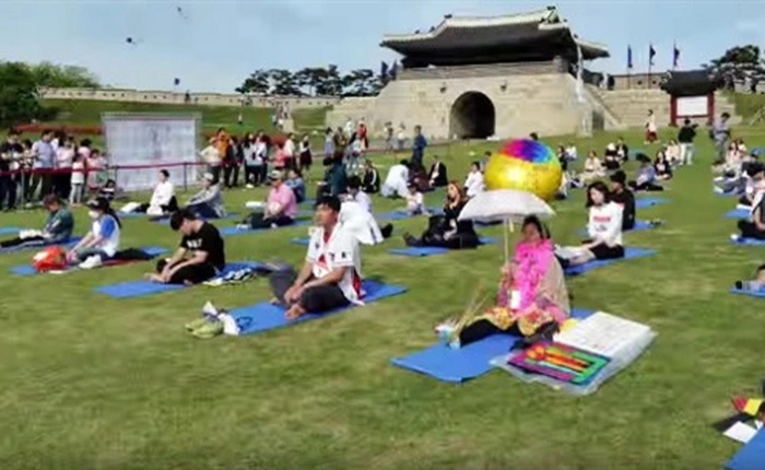 Cuộc thi chống nghiện smartphone ở Hàn Quốc diễn ra như thế nào?