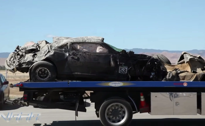 Khoảnh khắc mất lái khi ô tô đang chạy với vận tốc 320 km/h đáng sợ thế nào qua góc nhìn của tài xế