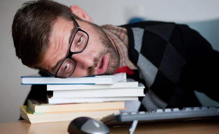 Giáo sư Đại học Cambridge nói 11/4 là ngày chán nhất trong lịch sử nhân loại