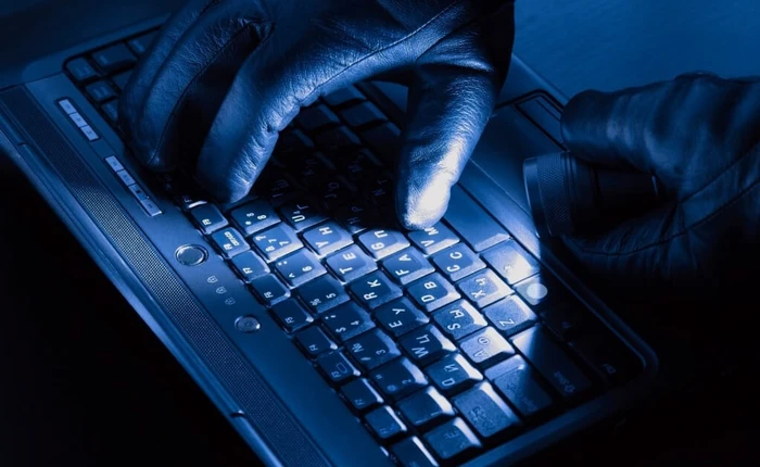 FBI cảnh báo củ sạc USB giả có thể bí mật theo dõi những gì bạn gõ trên bàn phím