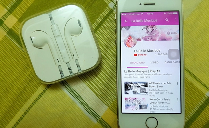 Đố bạn có thể vừa nghe nhạc từ Youtube, vừa mở thêm một ứng dụng khác trên iPhone như tôi?