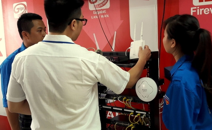 DrayTek chuyển giao công nghệ tới sinh viên ĐH Kinh tế - Kỹ thuật công nghiệp Hà Nội