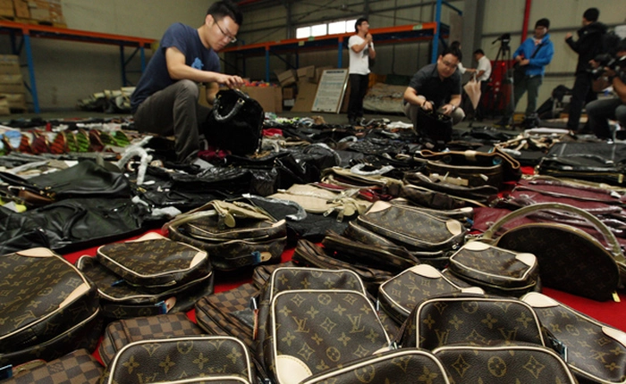 Chuyện không của riêng ai: Thương gia trên Amazon khốn khổ vì hàng nhái, hàng giả xuất xứ Trung Quốc