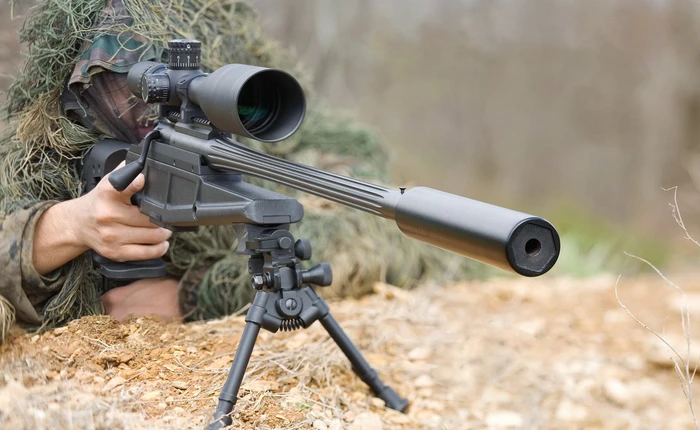 Lính bắn tỉa Anh hạ chiếc thuyền chứa lượng cocain trị giá 40 triệu bảng Anh đang di chuyển tốc độ cao với một phát bắn