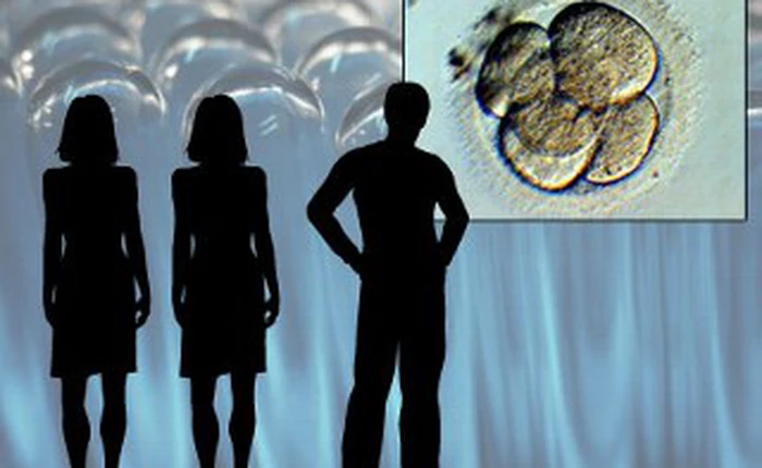 Em bé có 3 cha mẹ đẻ lần đầu tiên trong lịch sử vừa ra đời