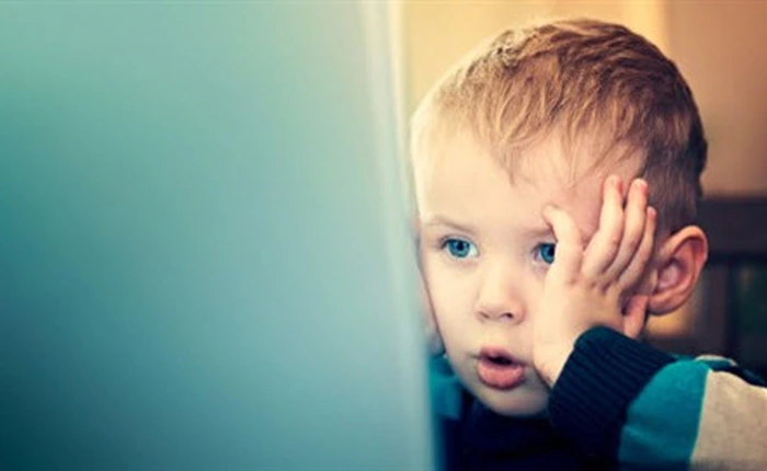 50% trẻ em lên mạng xem nội dung người lớn hoặc bạo lực