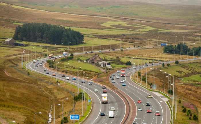 Vì sao tuyến đường cao tốc này phải vòng vèo để nhường chỗ cho một trang trại nhỏ?