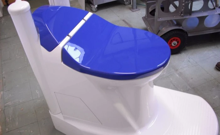 Xem cách bồn cầu không dùng nước hoạt động - sản phẩm được Bill Gates trao thưởng 710.000 USD