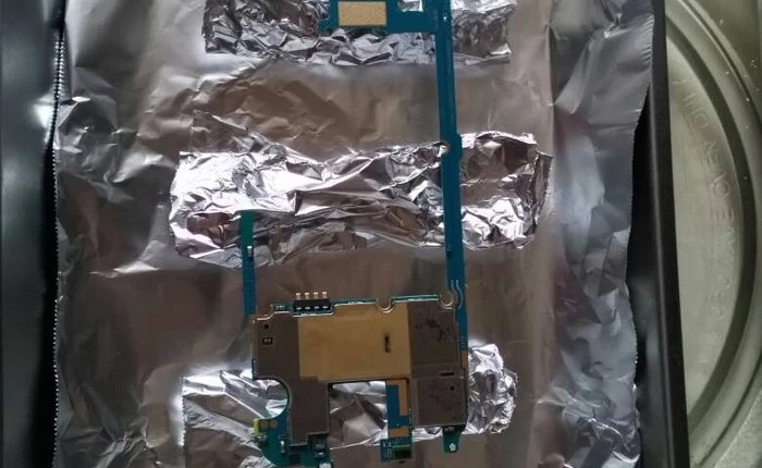 Có thể tự sửa lỗi đột tử trên LG G4 bằng... lò nướng bánh