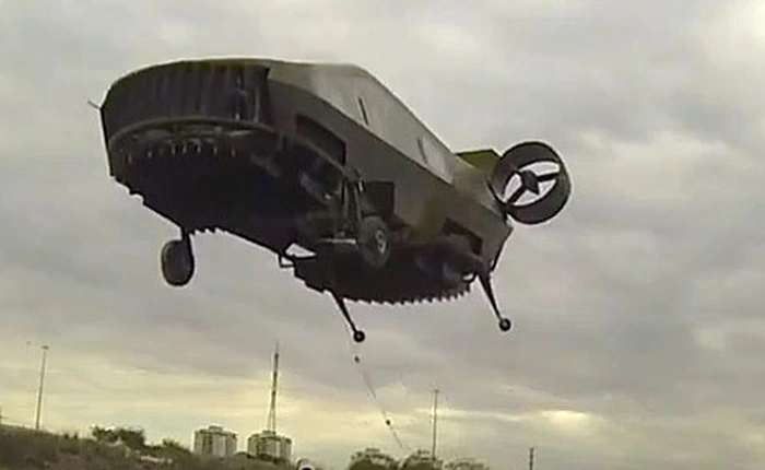 Cận cảnh máy bay không người lái chở được hàng trăm kg của Israel