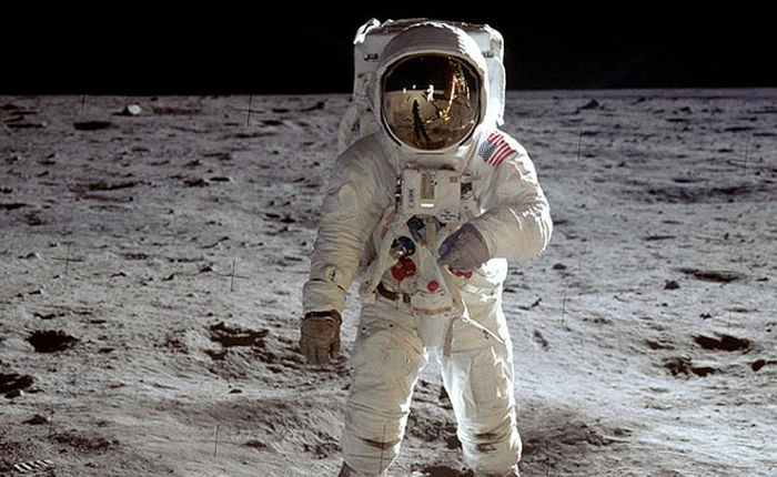 Vào đây để tải toàn bộ mã nguồn điều khiển tàu không gian Apollo 11, bay lên vũ trụ