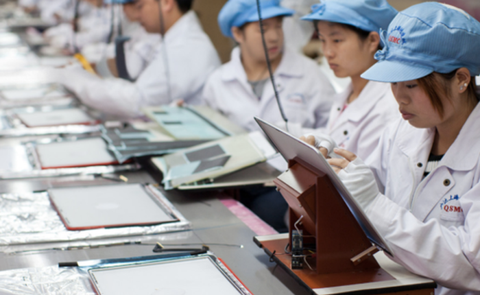 Tại sao Tổng thống Trump có mang dây chuyền sản xuất iPhone về Mỹ thì việc làm vẫn sẽ không quay trở lại?