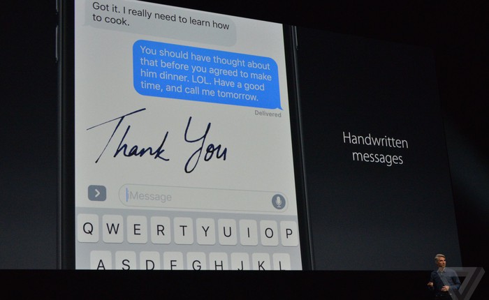 iMessage đã lột xác hoàn toàn để trở thành một ứng dụng nhắn tin ngang ngửa với Facebook Messenger