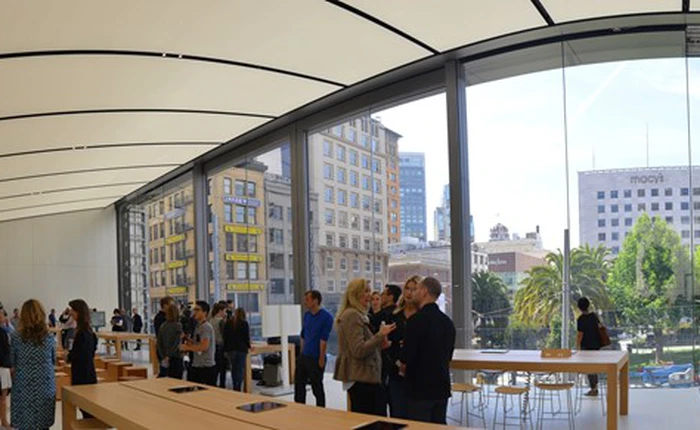 Bên trong Apple Store kiểu mới