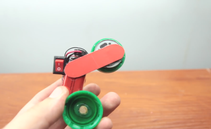 Hướng dẫn làm xe đồ chơi chạy pin cho trẻ nhỏ nhà bạn