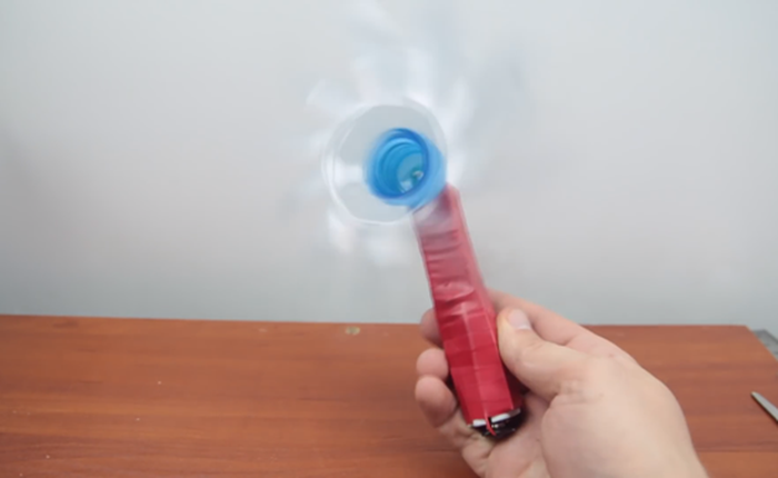 Tự chế quạt mini cầm tay chạy pin đơn giản