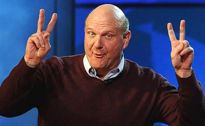 Microsoft hồi sinh mạnh mẽ không chỉ nhờ Satya Nadella, còn có một người hùng thầm lặng nữa