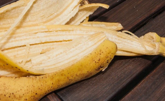 Đừng vứt vỏ chuối sau khi ăn vì chúng hoàn toàn có thể ăn được như ruột