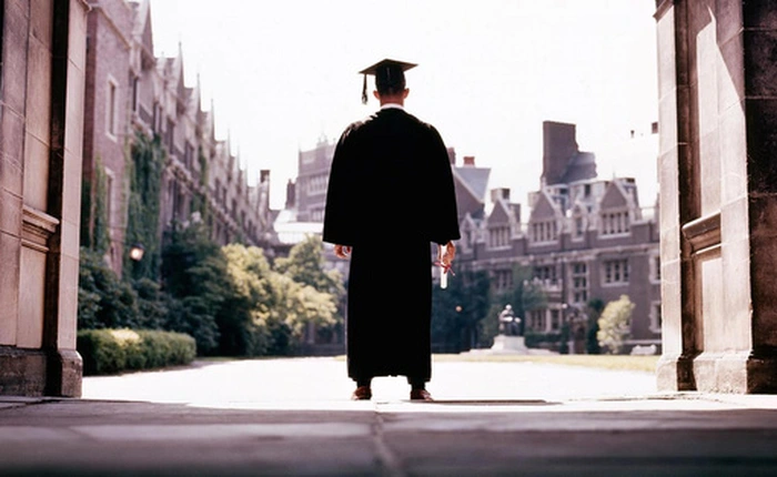 Đại học mang lại kiến thức, nhưng tự học tự rèn luyện mới mang lại cho bạn tài sản