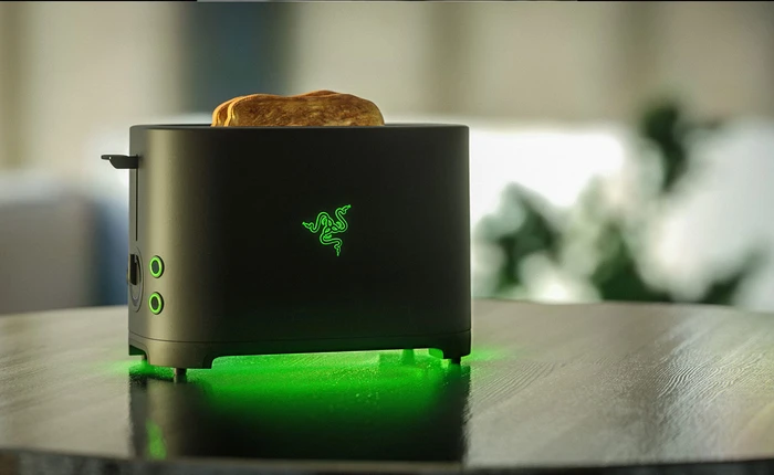 Game thủ không lo chết đói với lò nướng bánh đến từ Razer