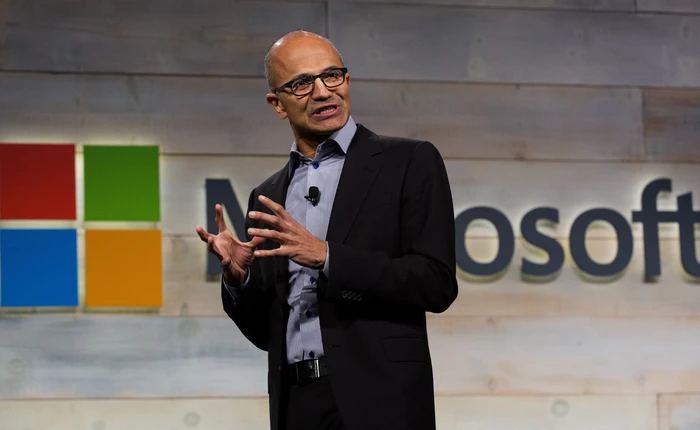 BREAKING: Microsoft mua mạng xã hội việc làm LinkedIn với giá 26,2 tỷ USD