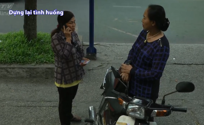 Giây phút cảnh giác: Giúp người hại mình, dùng iPhone dởm lừa lấy tiền thật