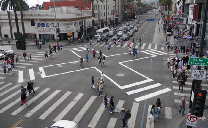 Chỉ với 1 thay đổi nhỏ, người Mỹ đã biến "giao lộ tử thần" thành nơi an toàn nhất thế giới