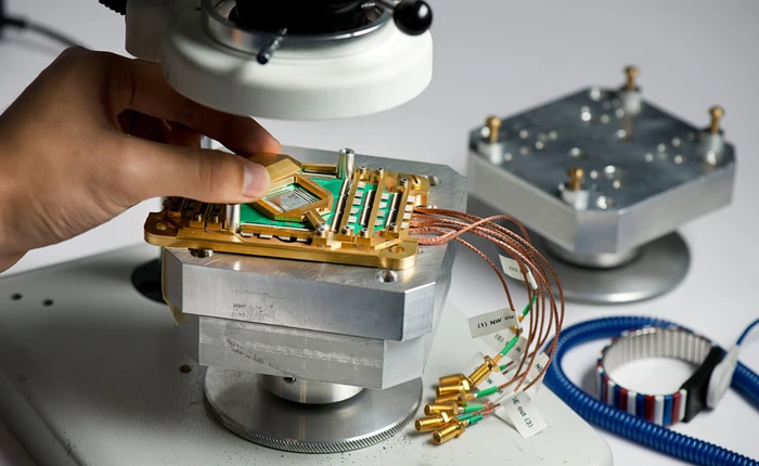 Con chip lượng tử 2000 Qubit sắp ra mắt, nhưng giới khoa học không ai có ý định mua nó cả