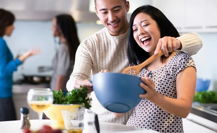 Cấu trúc gia đình Nhật đang thay đổi mạnh mẽ chưa từng có: Đàn ông ở nhà nội trợ, chăm con