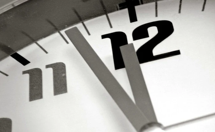 Chỉ còn 3 phút nữa Đồng hồ Tận thế của loài người sẽ điểm!