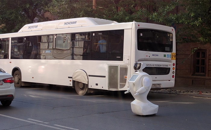 Robot Nga lại tiếp tục trốn khỏi phòng thí nghiệm, đón nhận hậu quả đau lòng