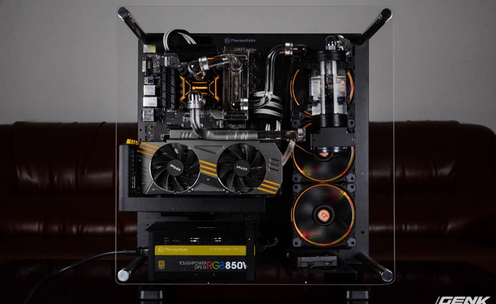 Vỏ Case Thermaltake Core P3: "Xiêm y trong suốt" của người đẹp
