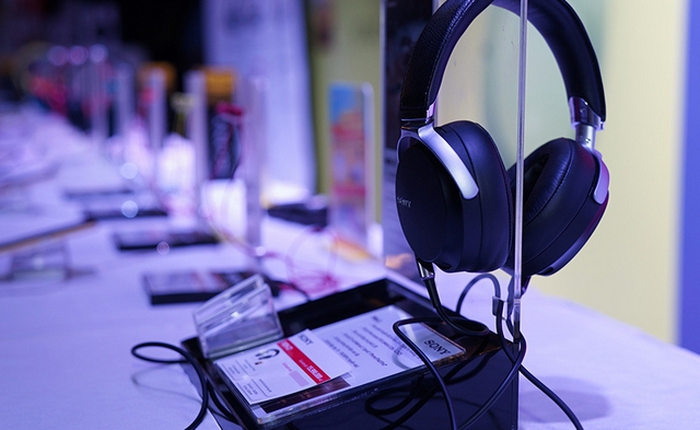 Trải nghiệm tai nghe Sony H.ear on MDR-100ABN: chống ồn, 20 giờ sử dụng, giá từ 7,49 triệu